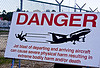 Peligro por cercanía a los aviones.