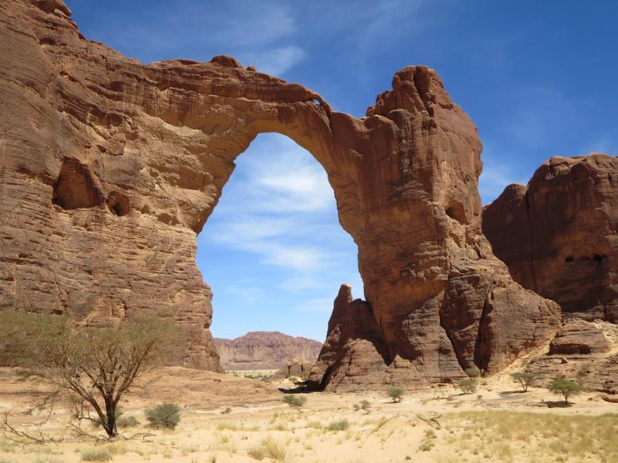 Arco de Aloba en las montañas de Ennedi. Foto: David Stanley